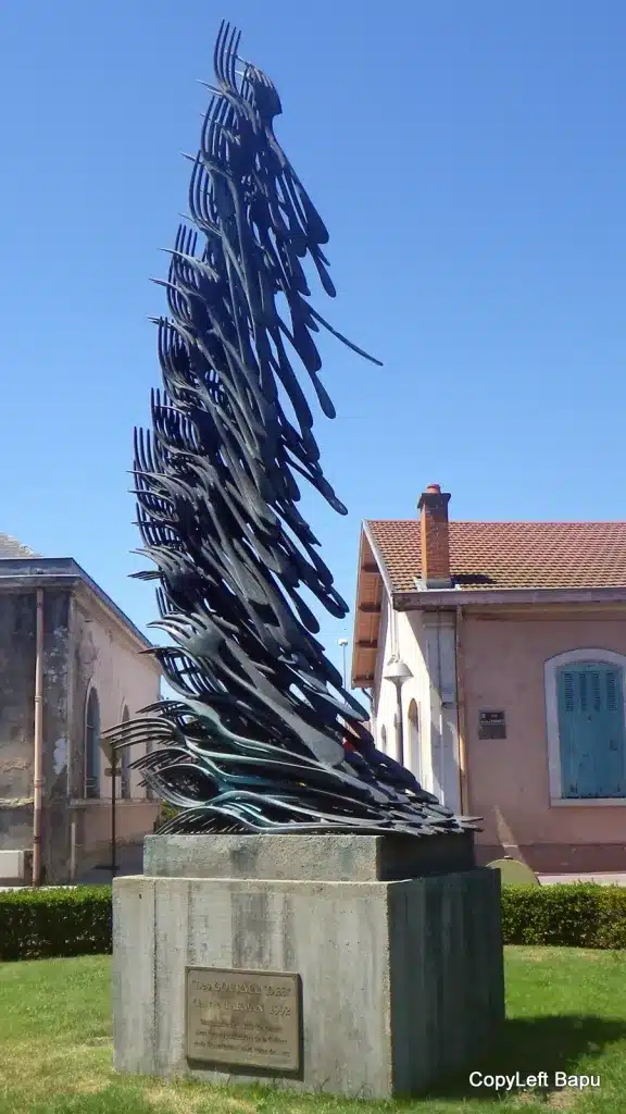 Roanne (42) - Sculpture Les gourmandes, d'Arman - Le Plus Grand Musée de France