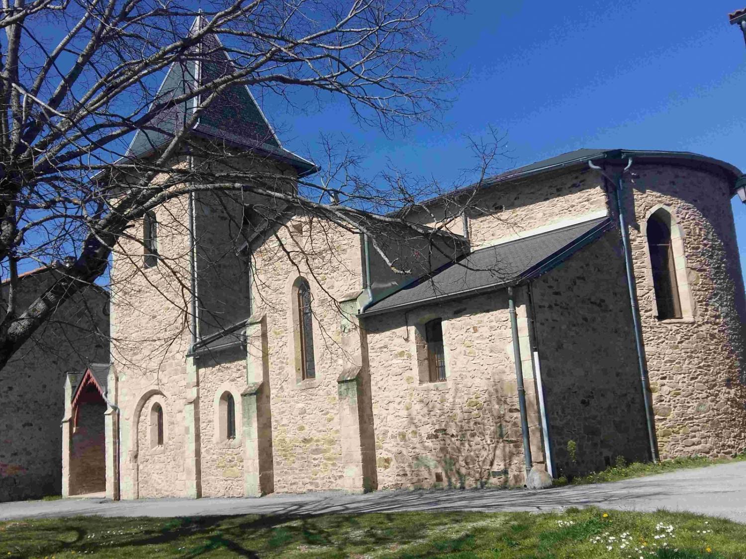 Brousses-et-Villaret (Aude) Eglise Notre-Dame