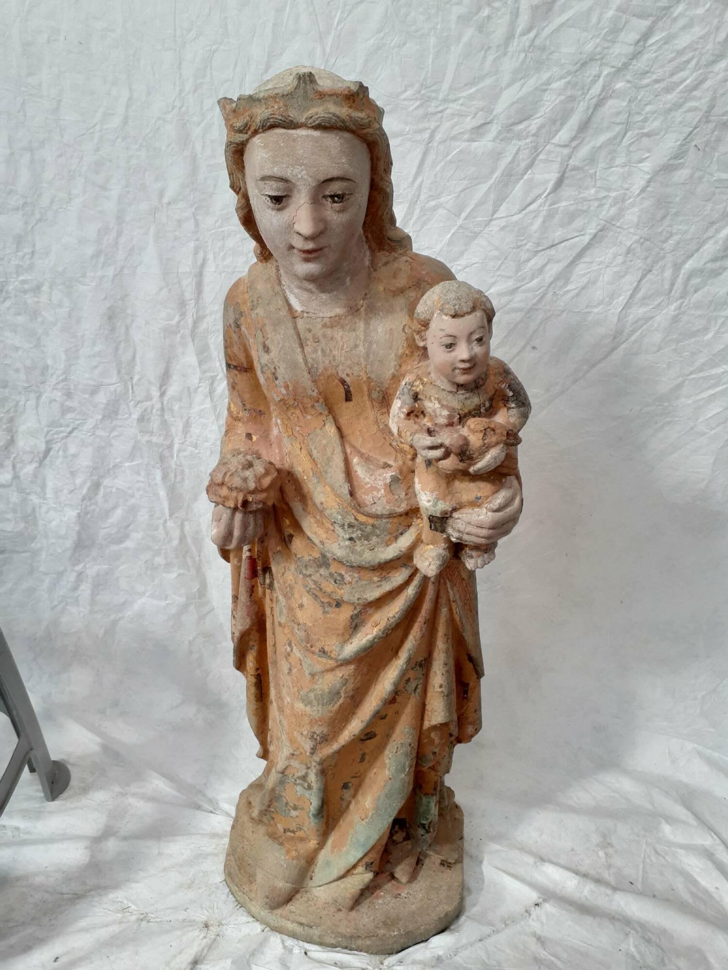 Goulien (29), Vierge à l'enfant - Sauvegarde de l'Art français - Plus Grand Musée de France