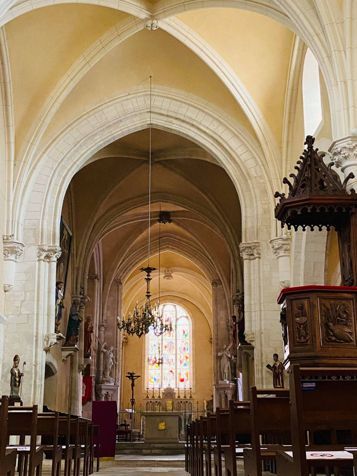 Cézy (98) - église Saint-Loup