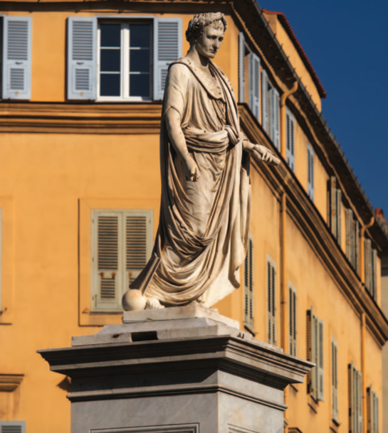 Fondation Sauvegarde de l'Art Français - plus grand Musée de france - ajaccio, statue de l'empereur