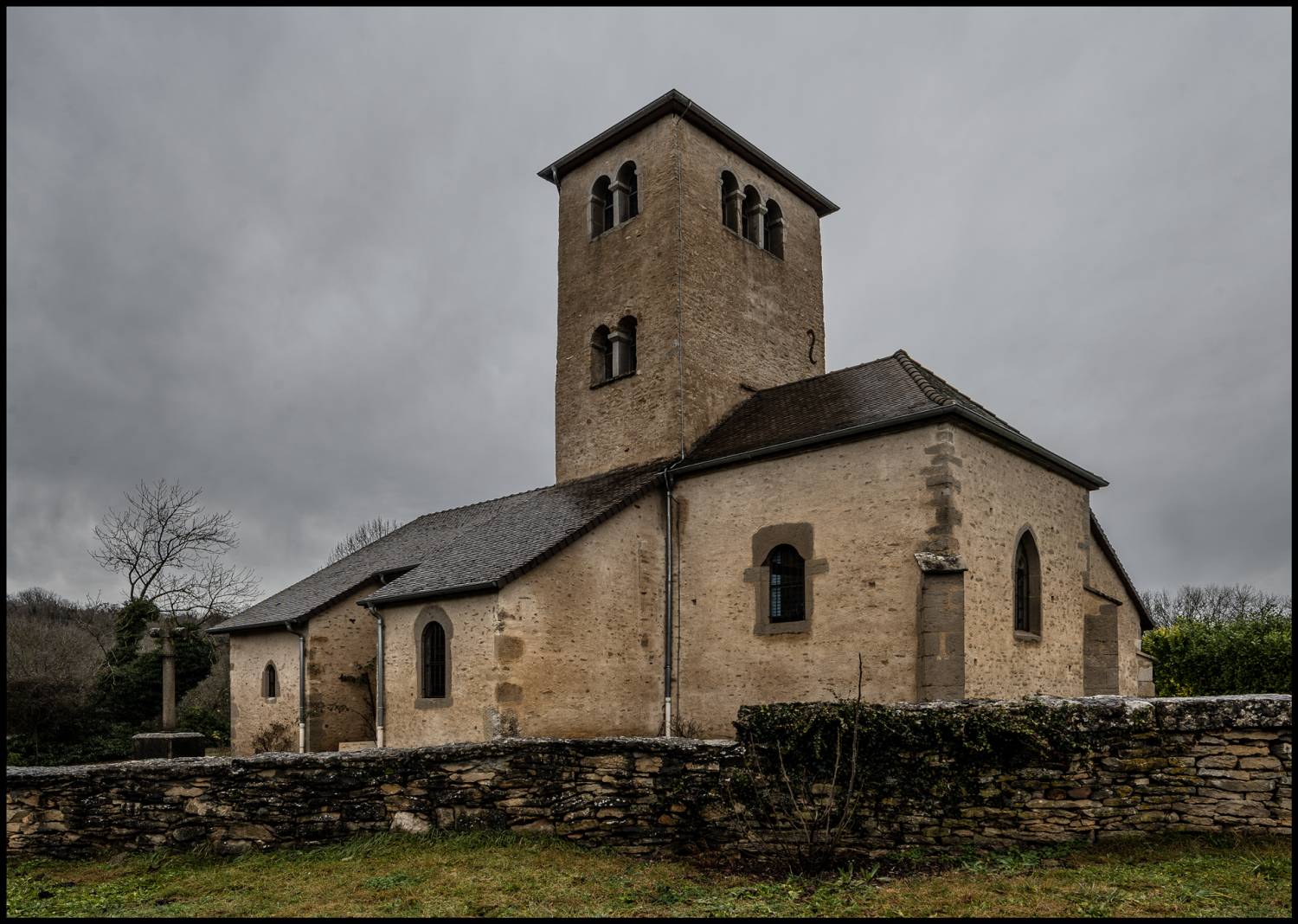 Porcieu-Amblagnieu (38) — Église Saint-André et Saint-Laurent - Sauvegarde de l'Art Français