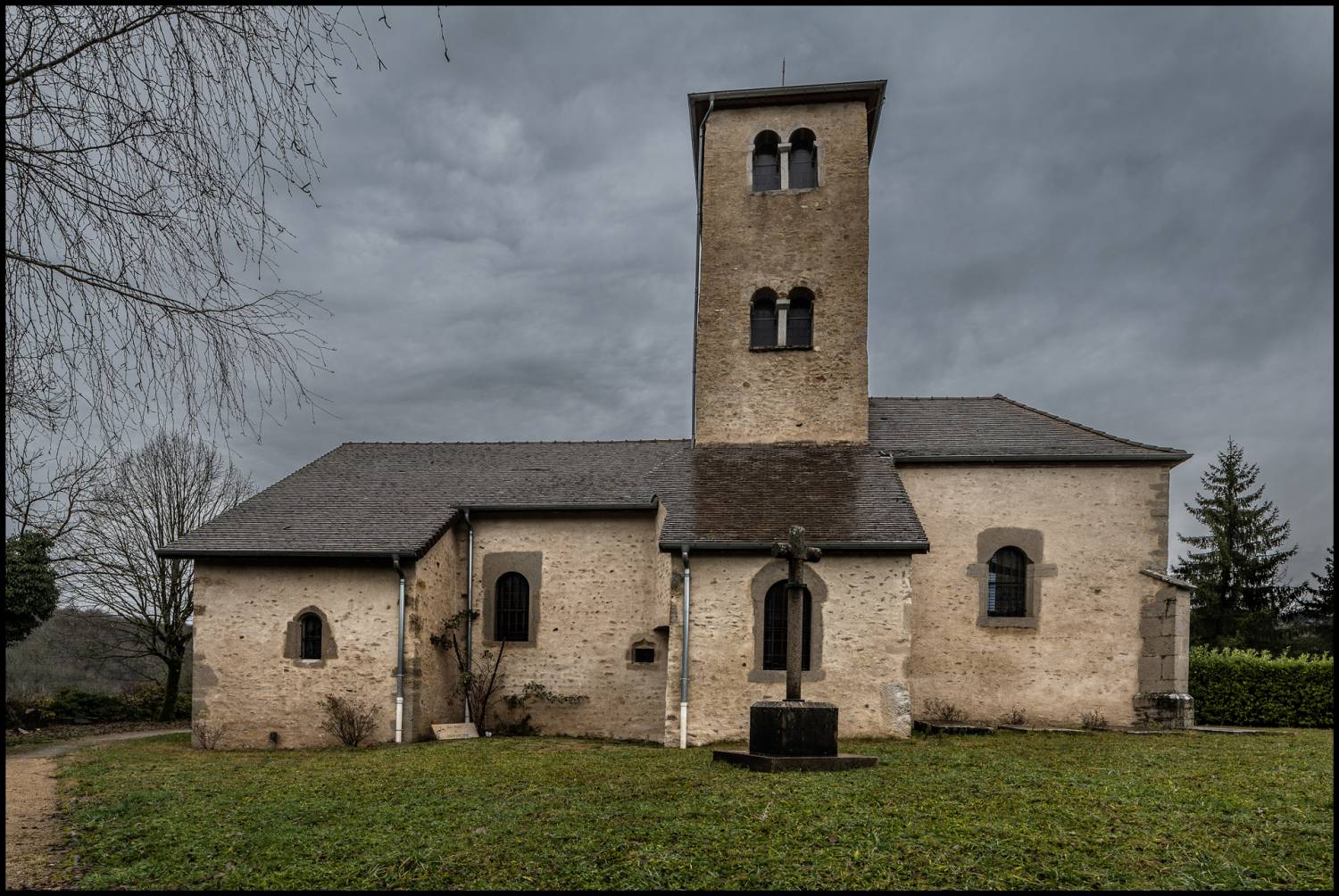 Porcieu-Amblagnieu (38) — Église Saint-André et Saint-Laurent - Sauvegarde de l'Art Français