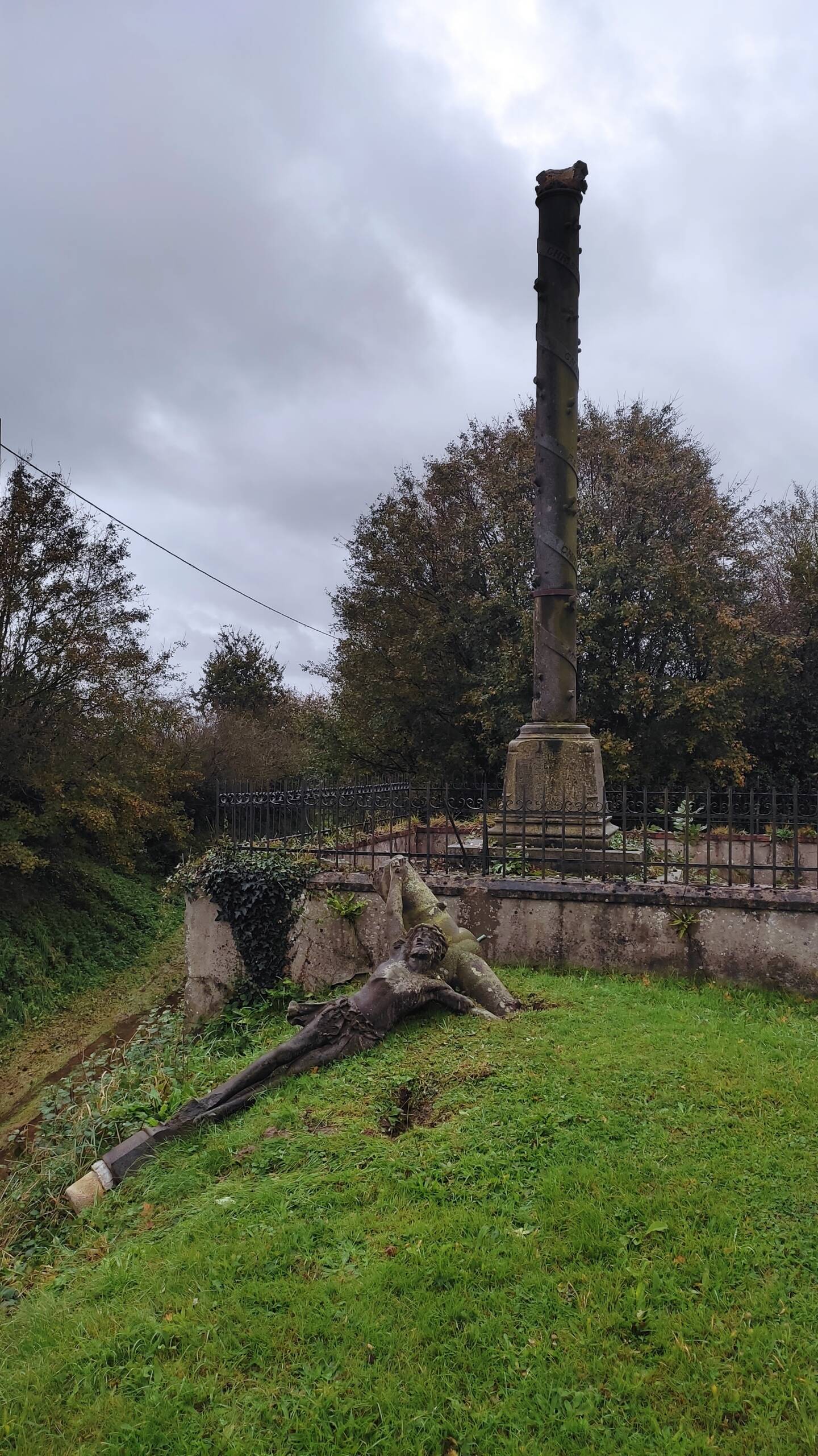 Raids (50) calvaire - Sauvegarde de l'Art français - Plus Grand Musée de France