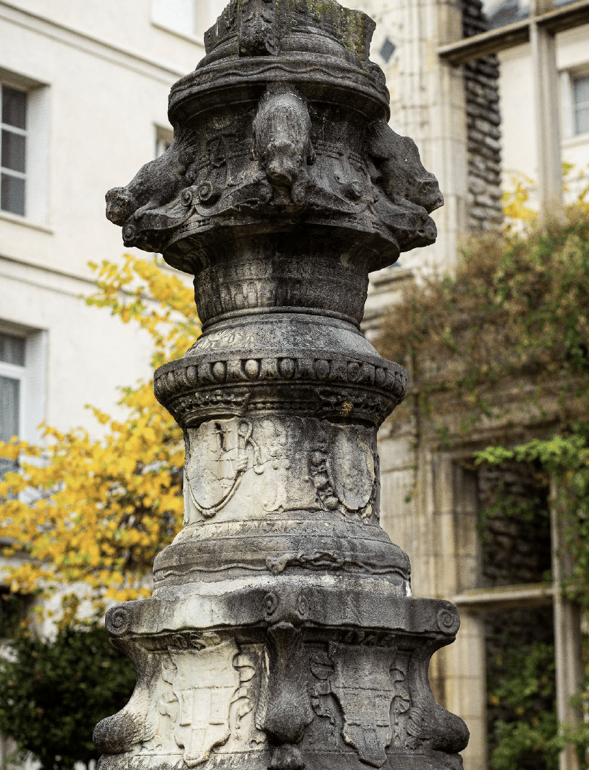 Tours (37) - Fontaine de Beaune-Semblançay - Le Plus Grand Musée de France