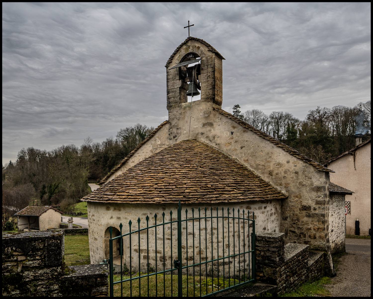 Siccieu-Saint-Julien-et-Carizieu (Isère) Chapelle Saint-Blaise de Carizieu (Sauvegarde de l'Art Français)