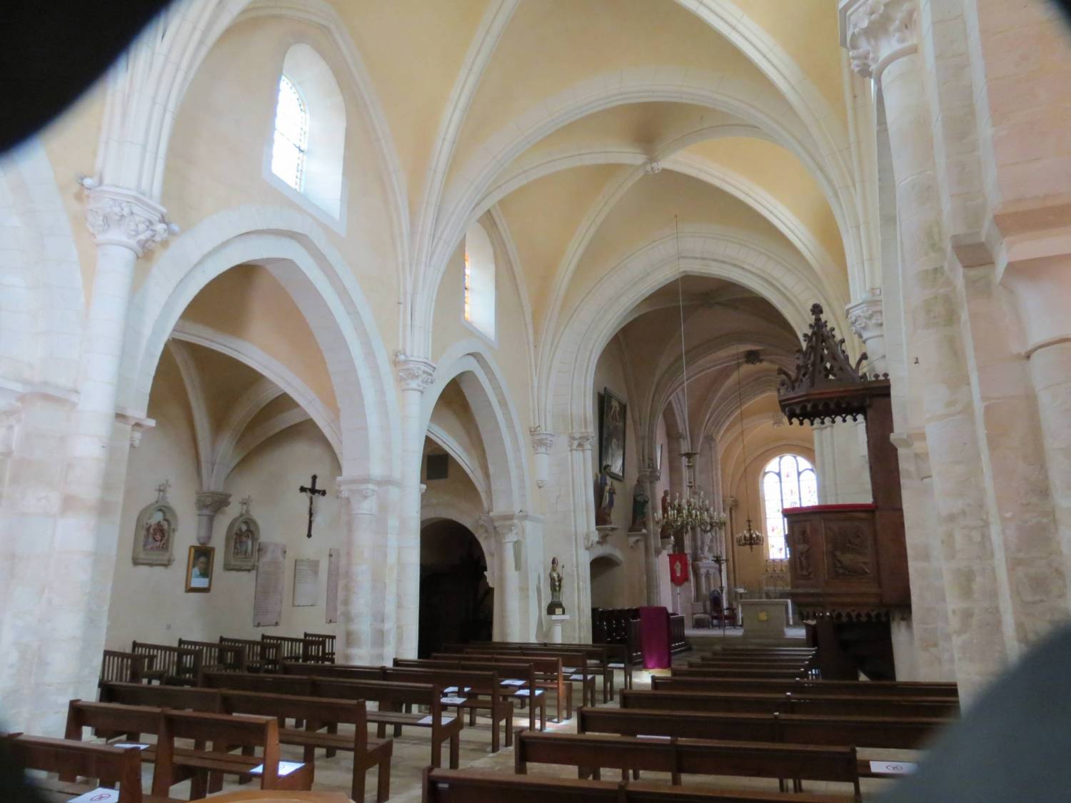 Cézy (98) - église Saint-Loup
