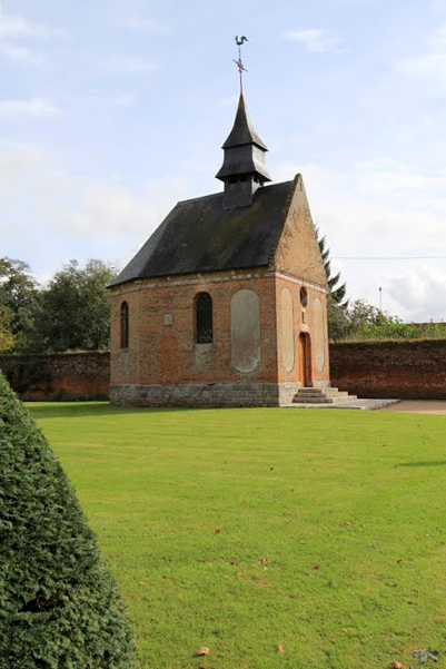 Ouville-la-Rivière (76) - Chapelle du château de Tous-les-Mesnils