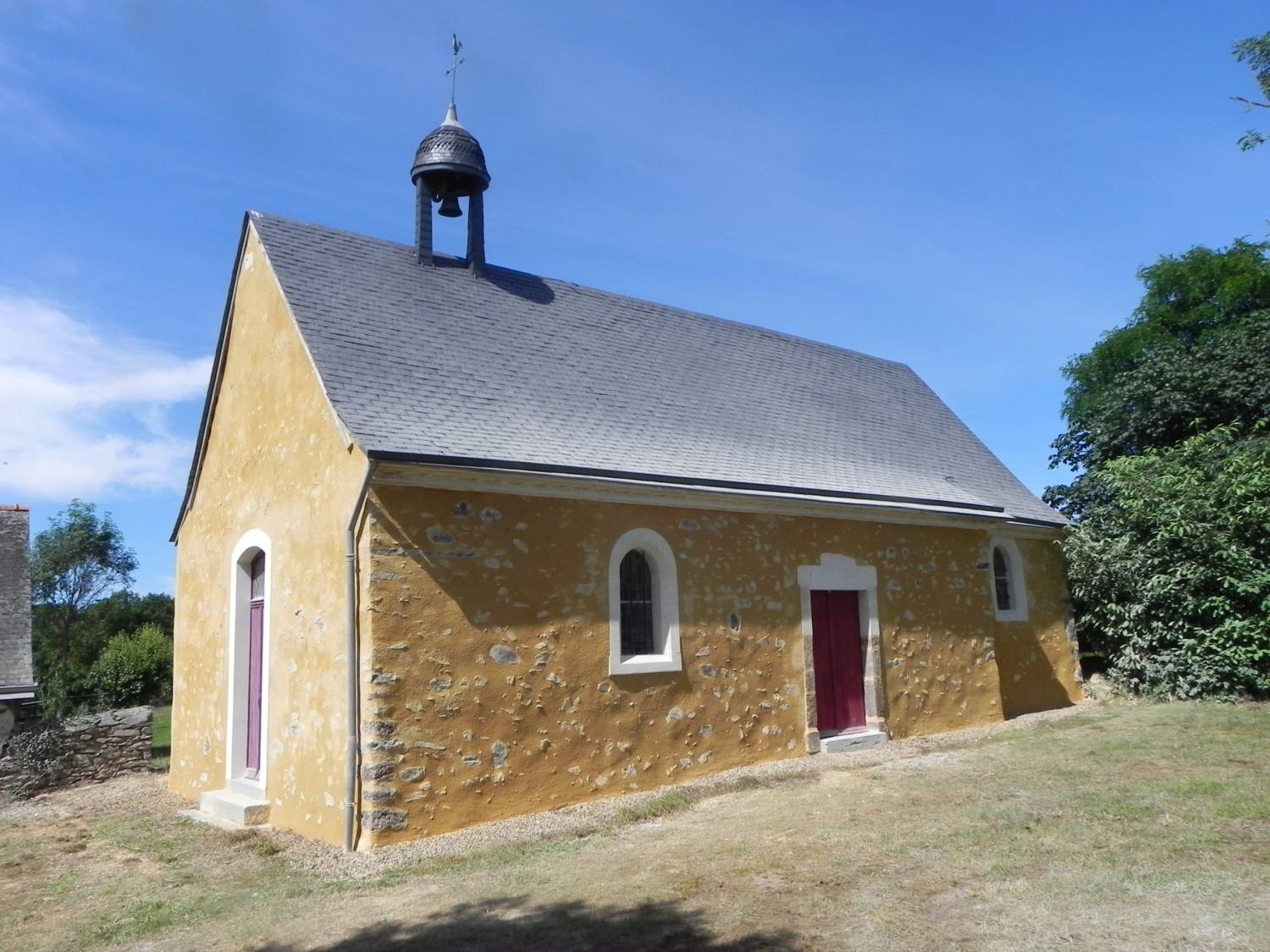 Beaumont-Pied-de-Boeuf (53) Chapelle ND-de-Mariette