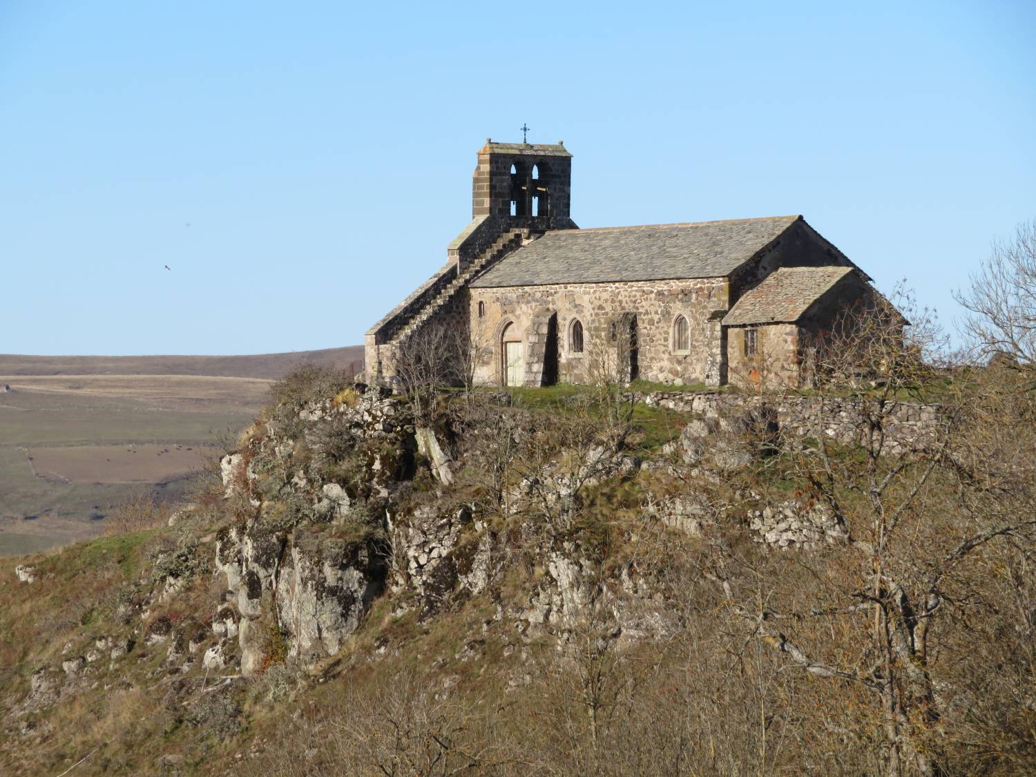 Dienne (Cantal) Eglise Saint-Roch de Fortuniès