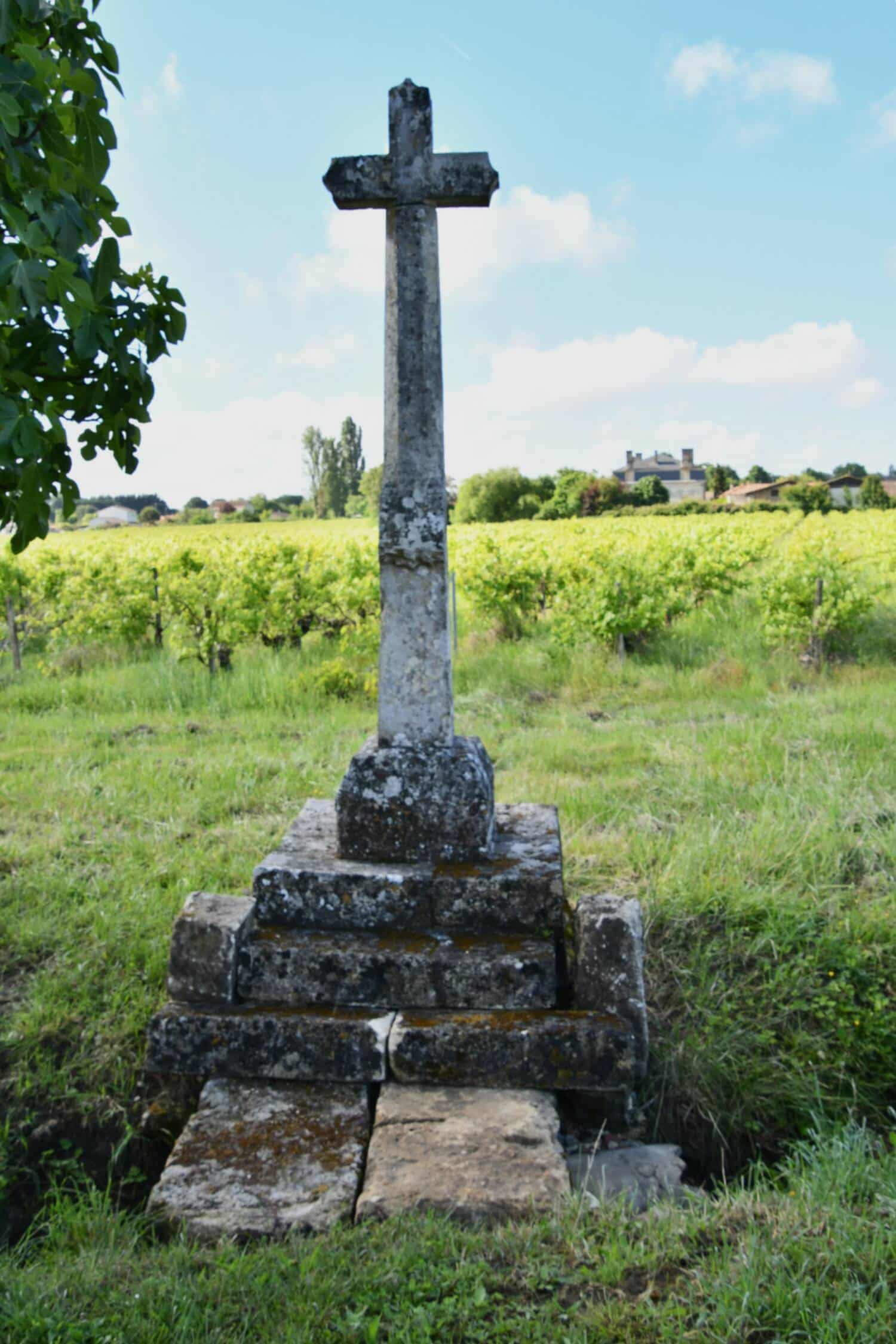 Cubzac-les-ponts (33) - Croix château Canada - Le Plus Grand Musée de France