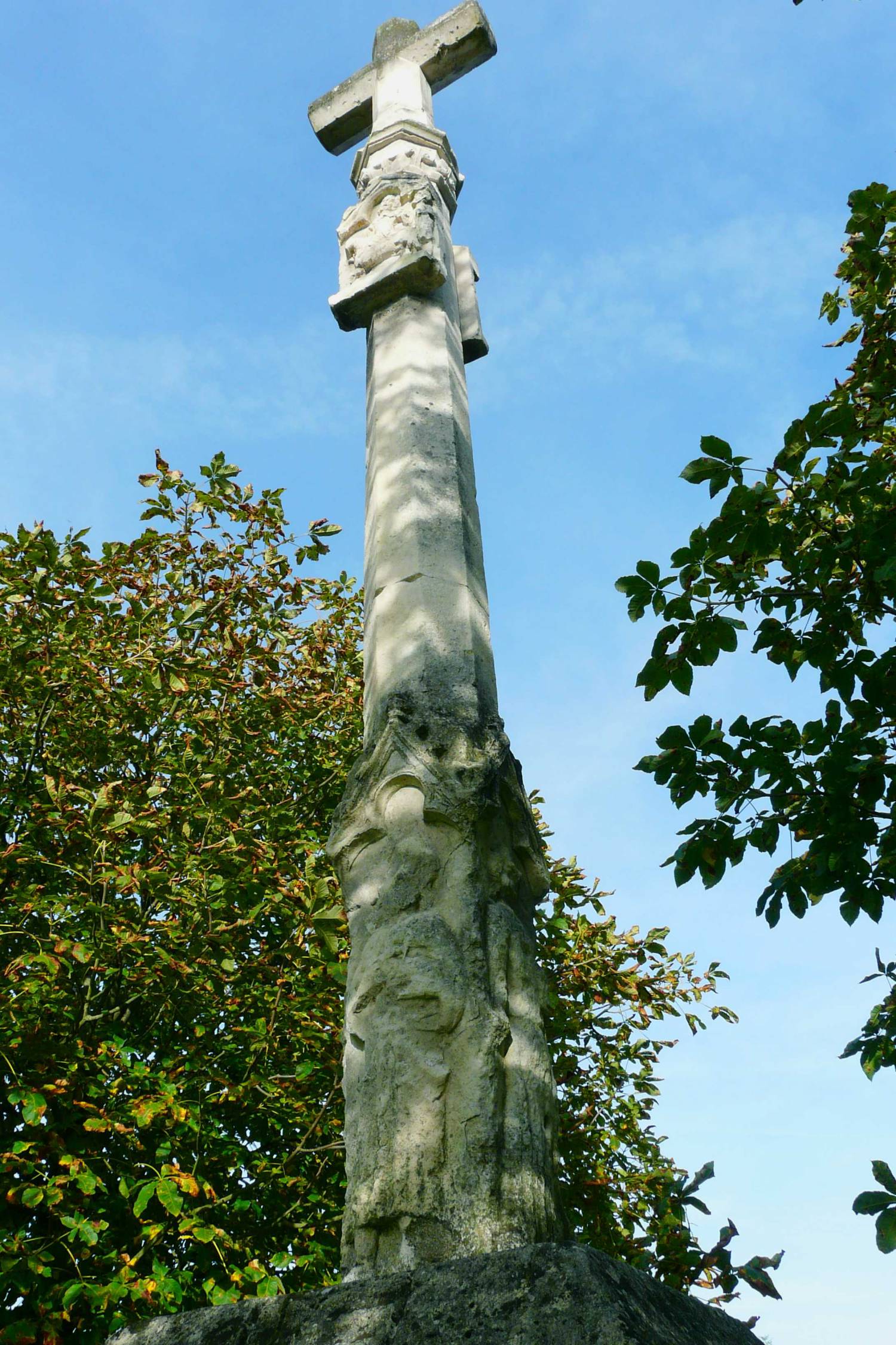 Croix blanche Jaulges (89)