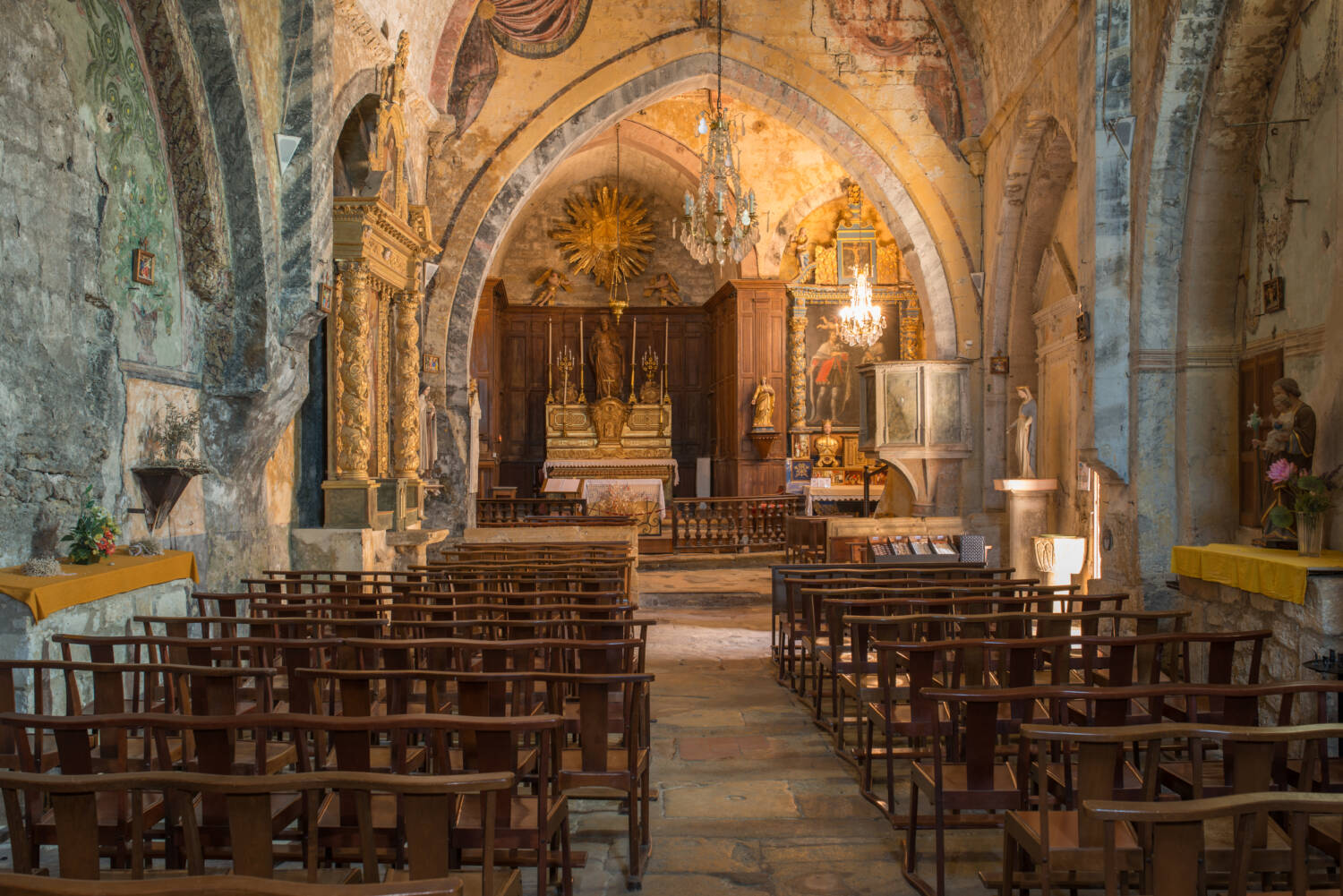 Ansouis Vaucluse Église Saint-Martin