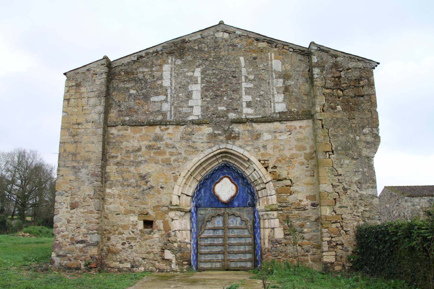 Bournezeau (85) - abbaye Sainte-Marie du Gué de Trizay