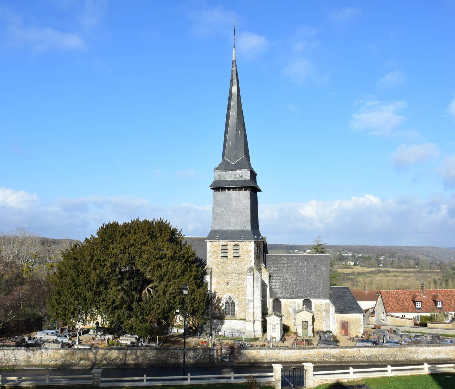 Saint-Aubin-sur-Gaillon (27) - Eglise Saint-Aubin - La Sauvegarde de l'Art Français - clocher-tors