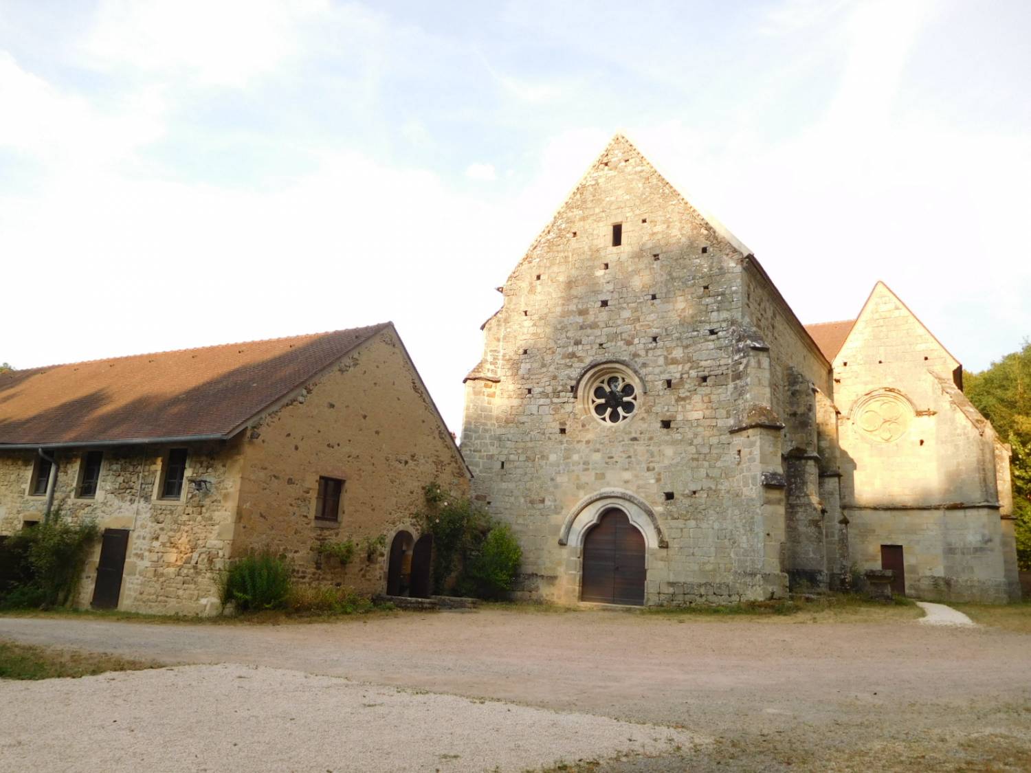 Epinac (71) Eglise du Val-Saint-Benoît - Sauvegarde de l'Art Français