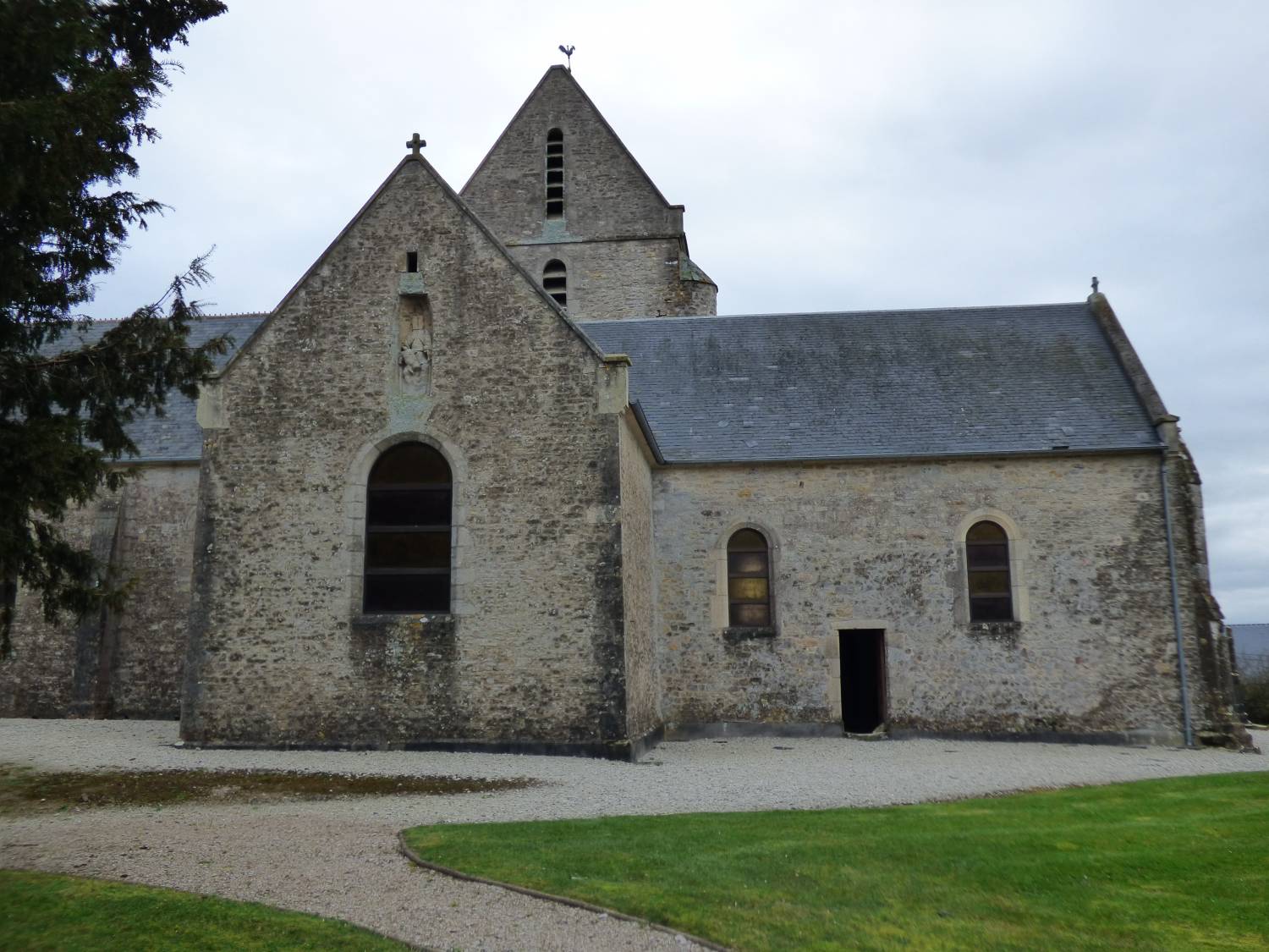 Joganville (50) église Saint-Vigor SAF