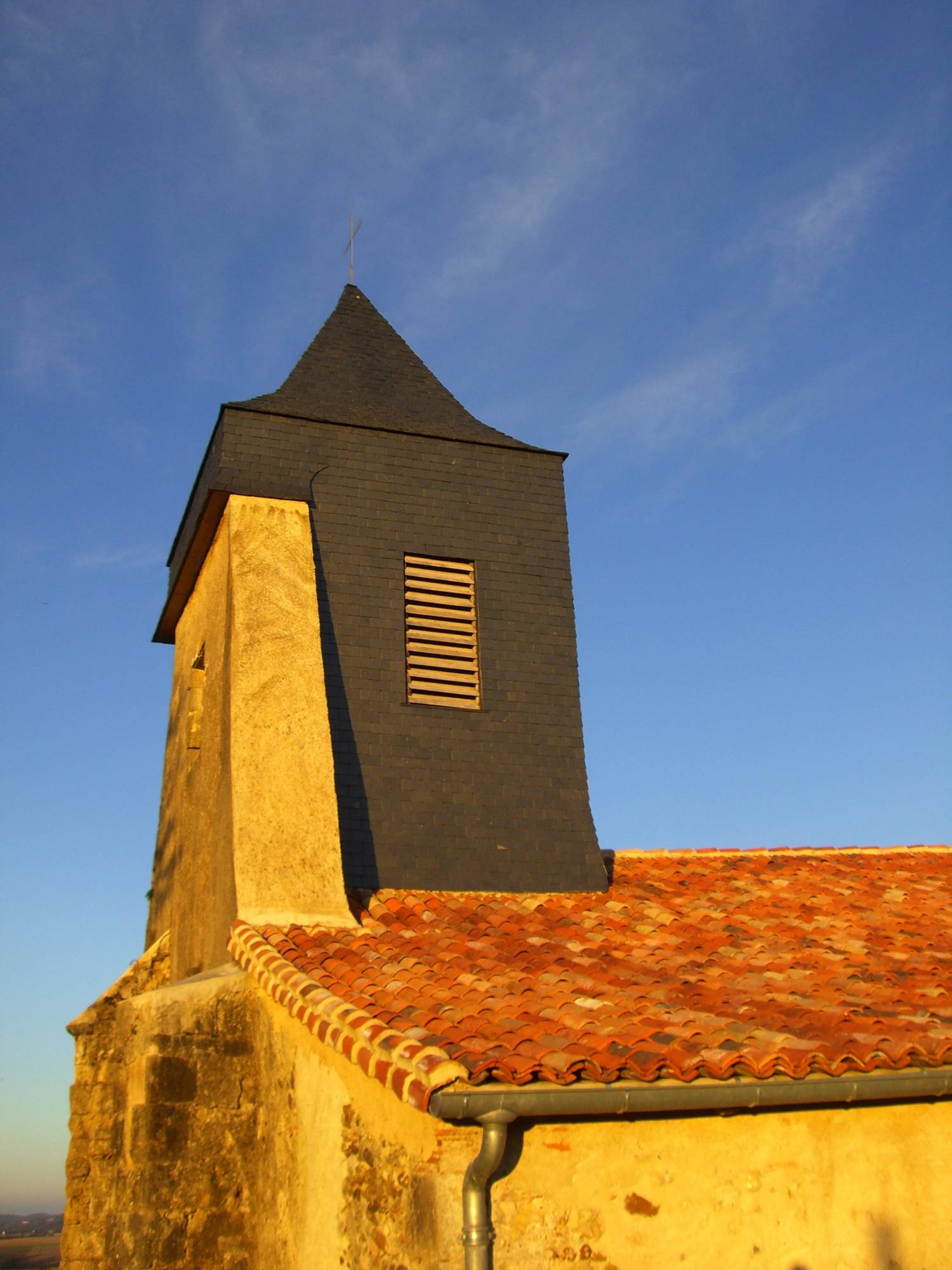 Église Saint-Julien à Méracq (64), après restauration