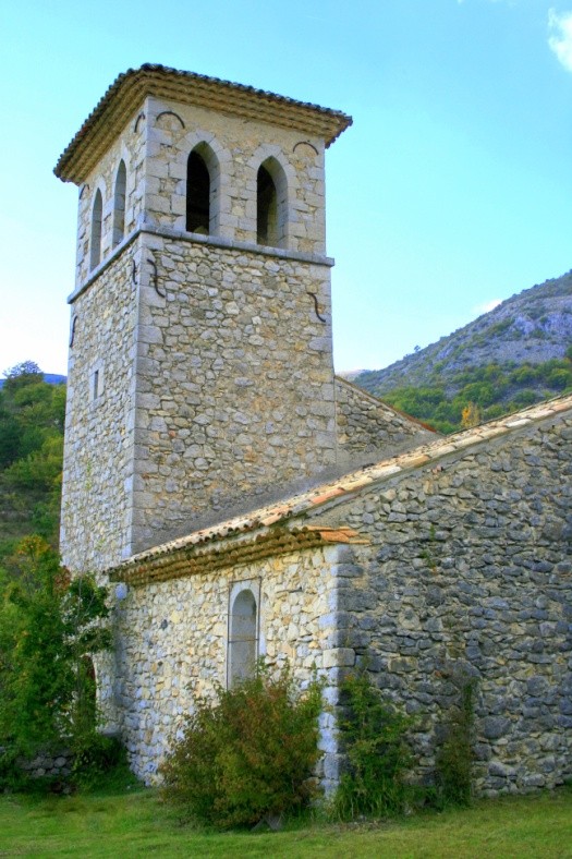 Montfroc (26) Eglise Saint-Clair SAF