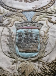 Bannière du patronage ouvrier, Hennebont (56), sauvegarde de l'Art Français, Le Plus Grand Musée de France avec la caisse d'Epargne Bretagne et pays de la Loire