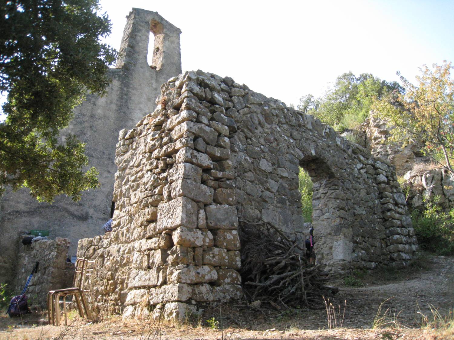 Signes (83) Chapelle ND de Châteauvieux