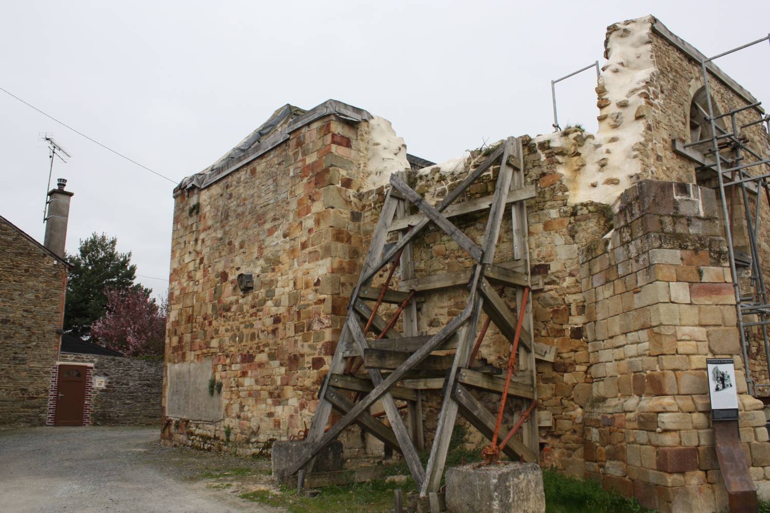 la Guerche-de-Bretagne (35) - chapelle du prieuré Saint-Nicolas
