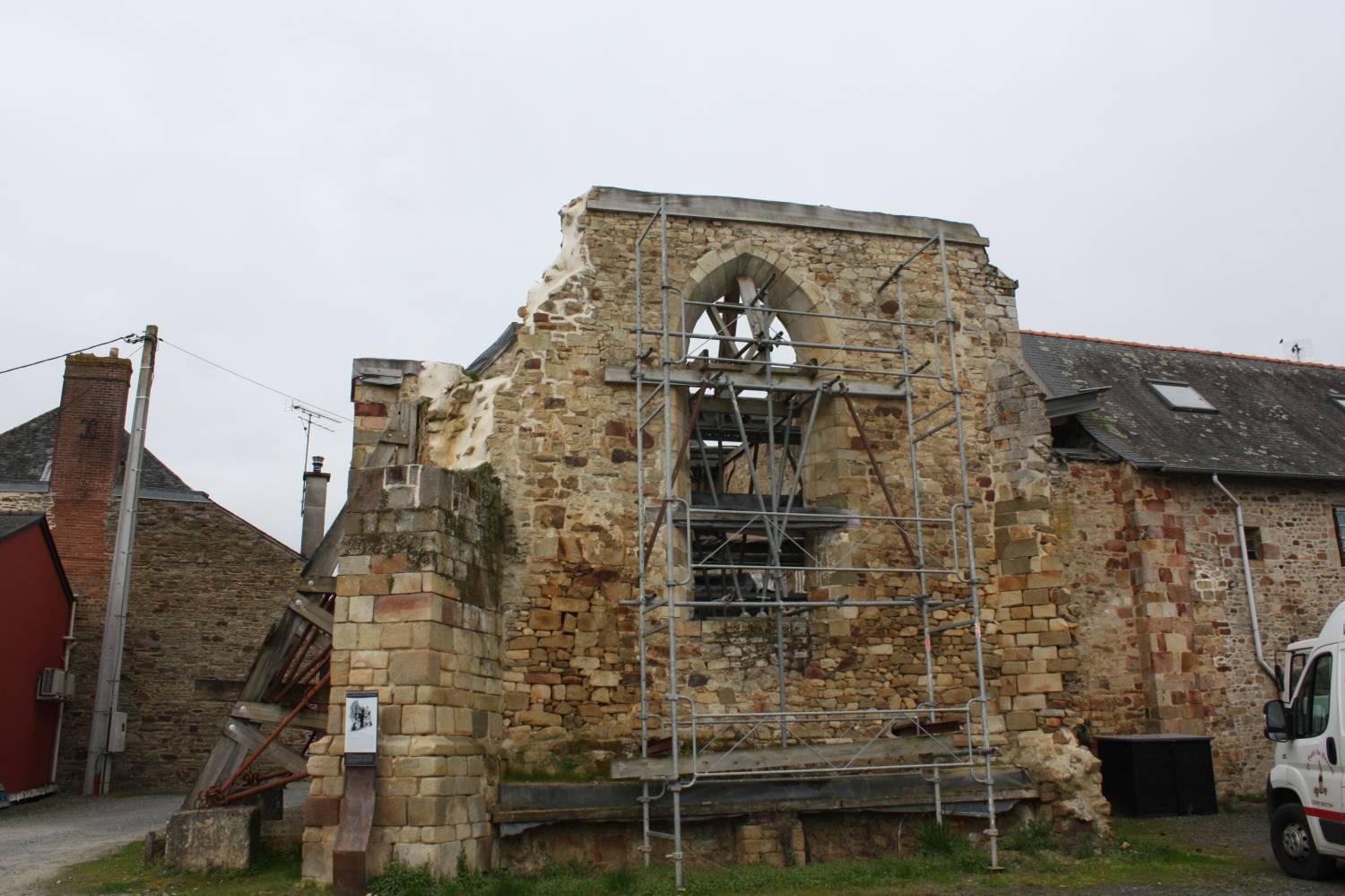 la Guerche-de-Bretagne (35) - chapelle du prieuré Saint-Nicolas