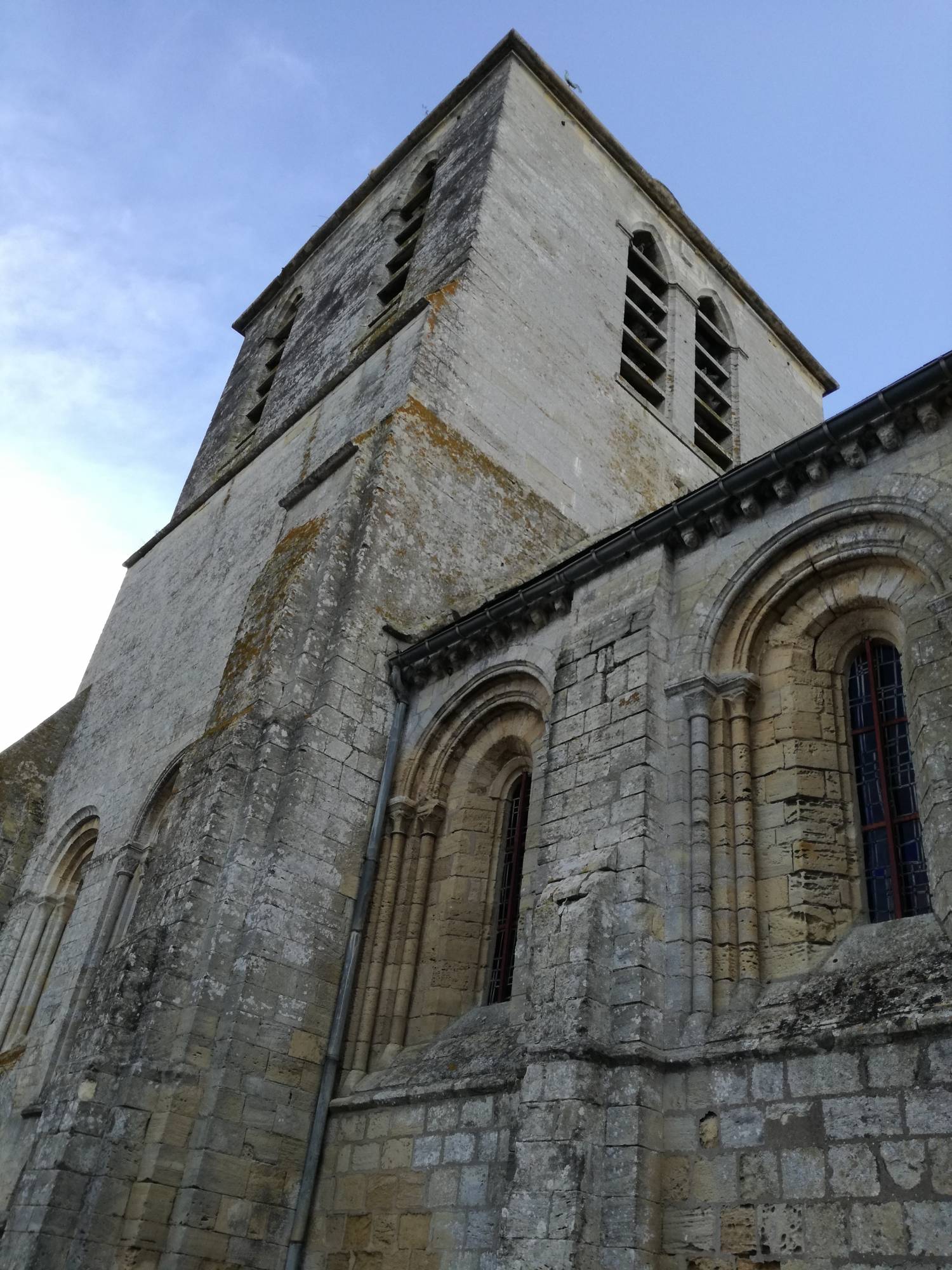 Cairon - Eglise Saint-Hilaire SAF