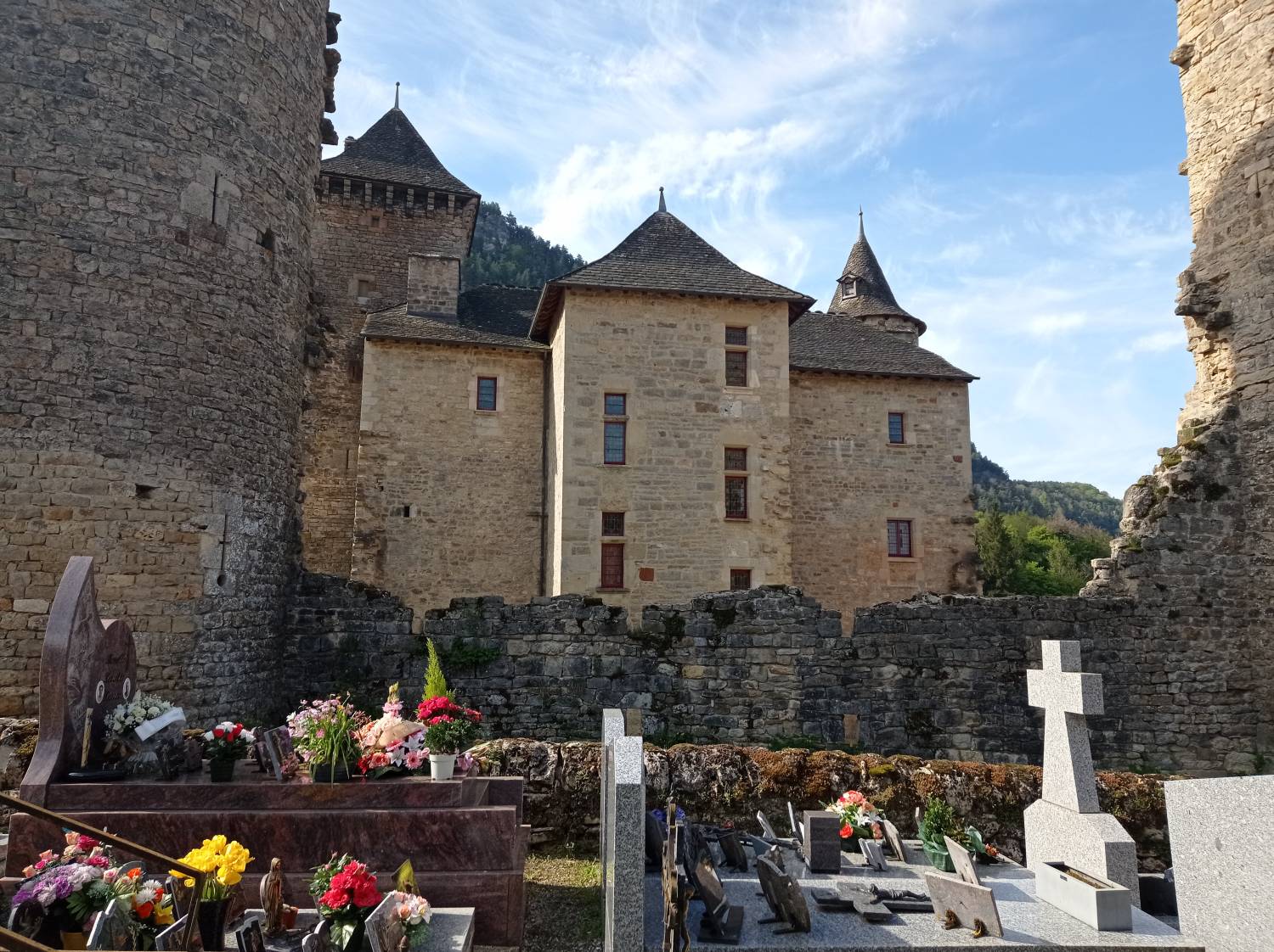 Saint-Saturnin (48) Château