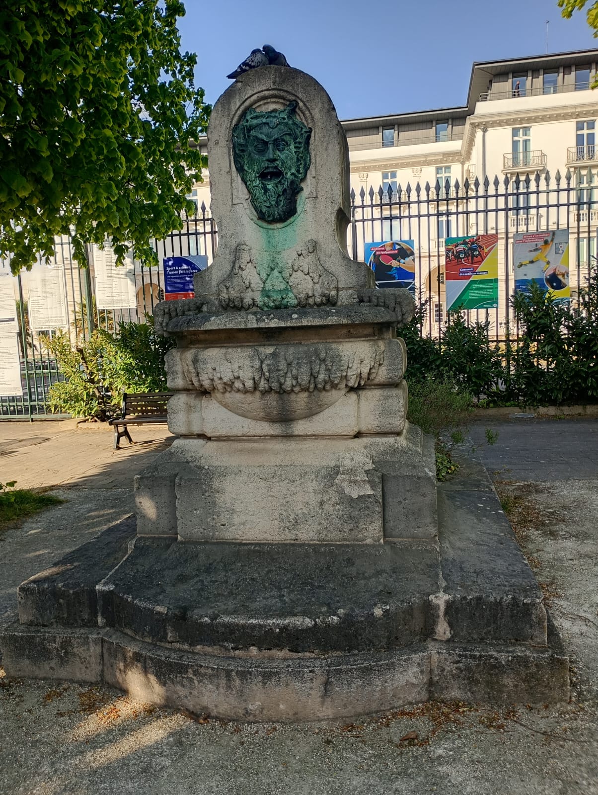 Meudon (92) - Fontaine Houette - Le Plus Grand Musée de France