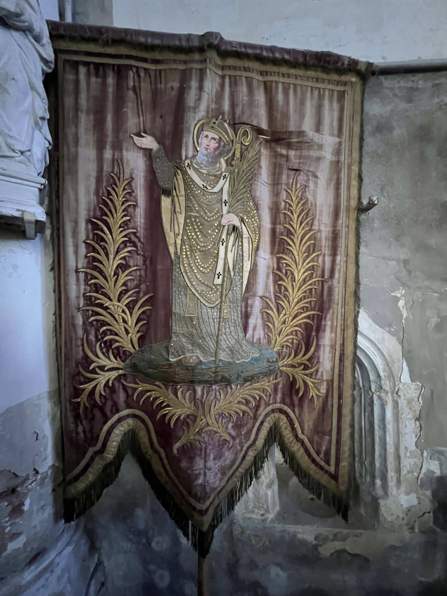 Vaudes (10) - Bannière de saint Clair - Le Plus Grand Musée de France