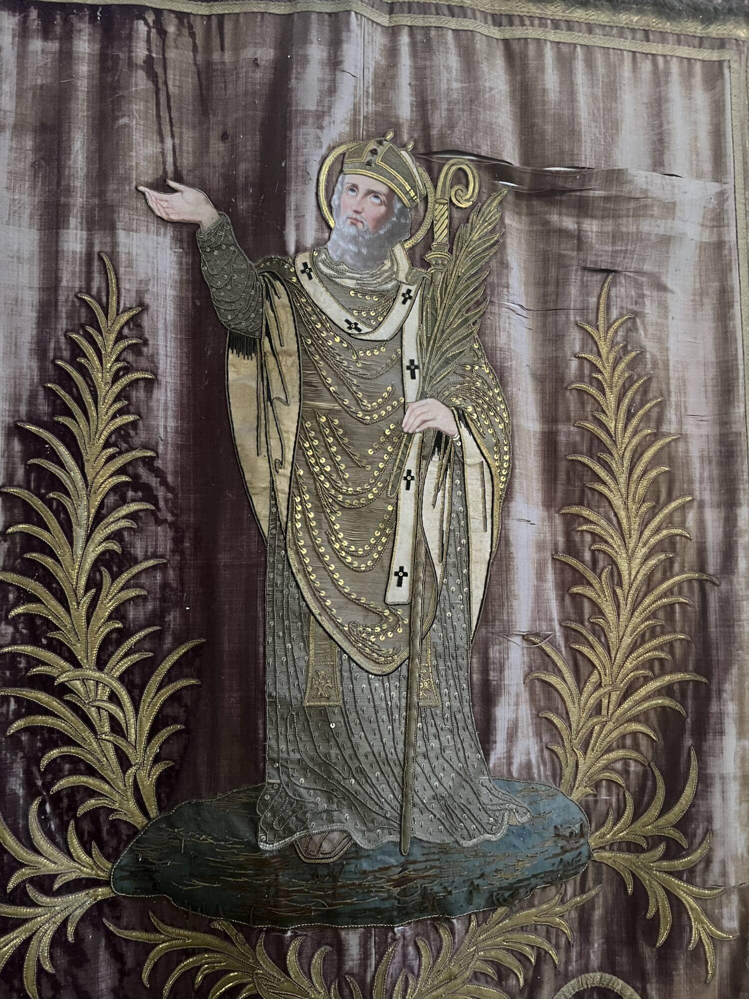 Vaudes (10) - Bannière de saint Clair - Le Plus Grand Musée de France