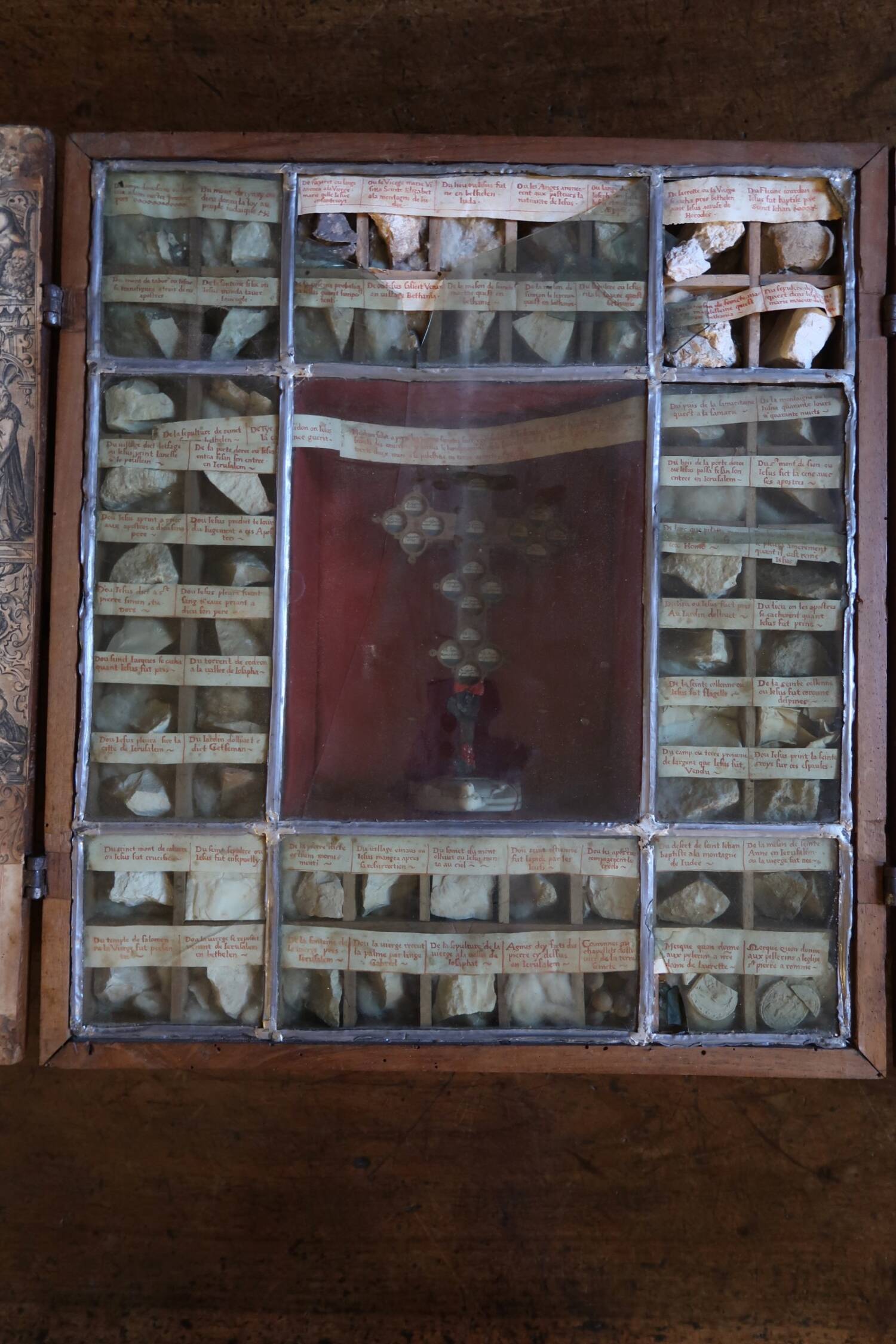 Avignon (84), coffre reliquaire - Sauvegarde de l'Art français - Plus Grand Musée de France