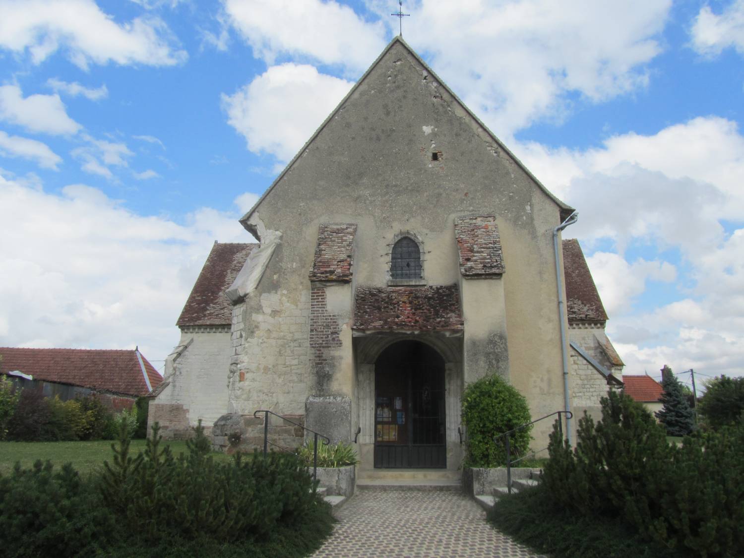 Vallant-Saint-Georges (10) - Église Saint-Julien