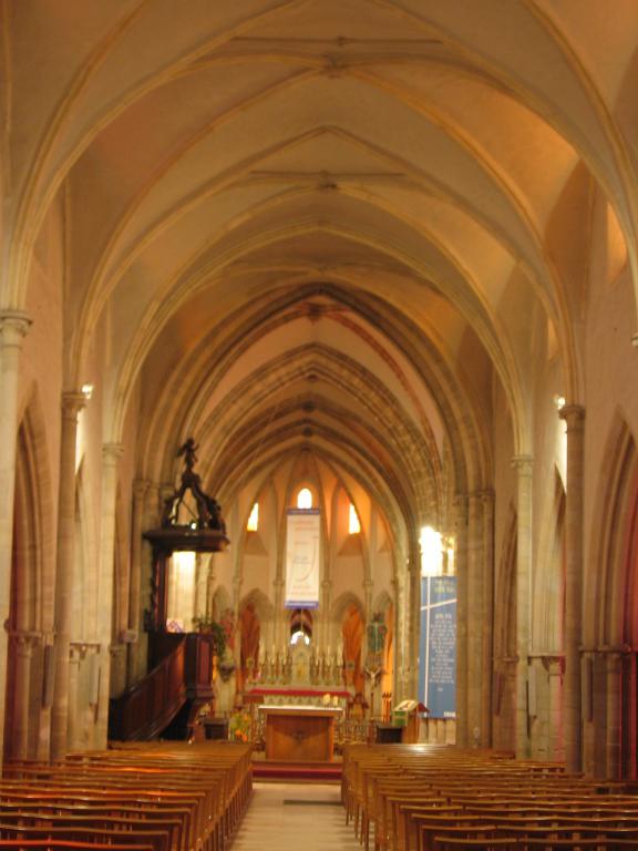 Saint-Sauveur-Lendelin (50) Eglise Saint-Laurent