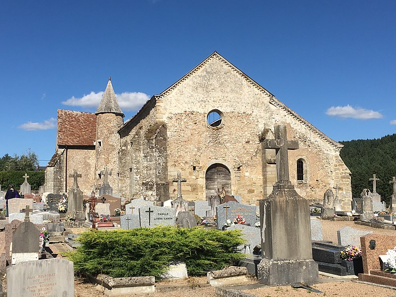 Lucenay-l'Evêque (71) - église de la Nativité de Morey