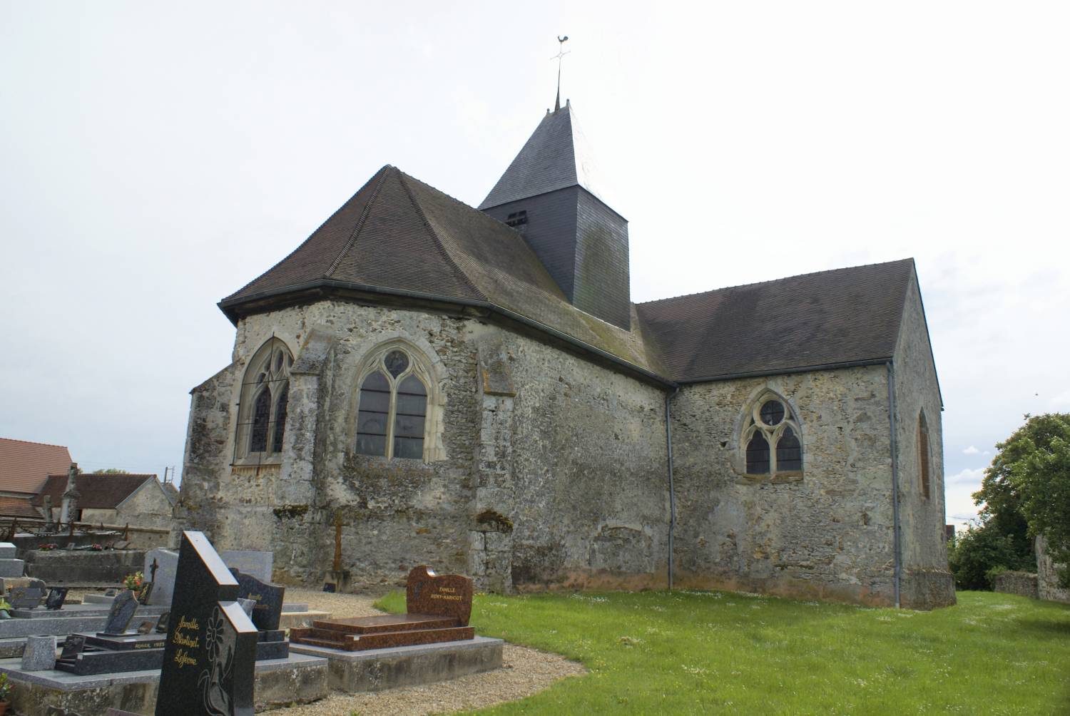 Montmirail (Marne) - église Saint-Timothée-et-et-Saint-Symphorien de l'Echelle-le-Franc