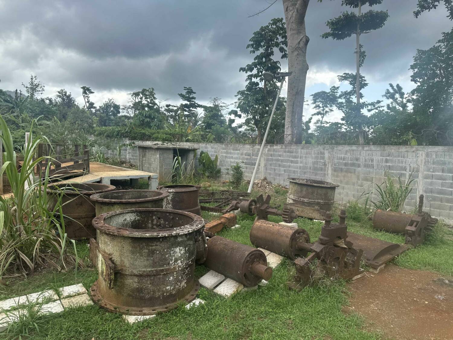 Longoni (Mayotte), machineries - Sauvegarde de l'Art français - Plus Grand Musée de France