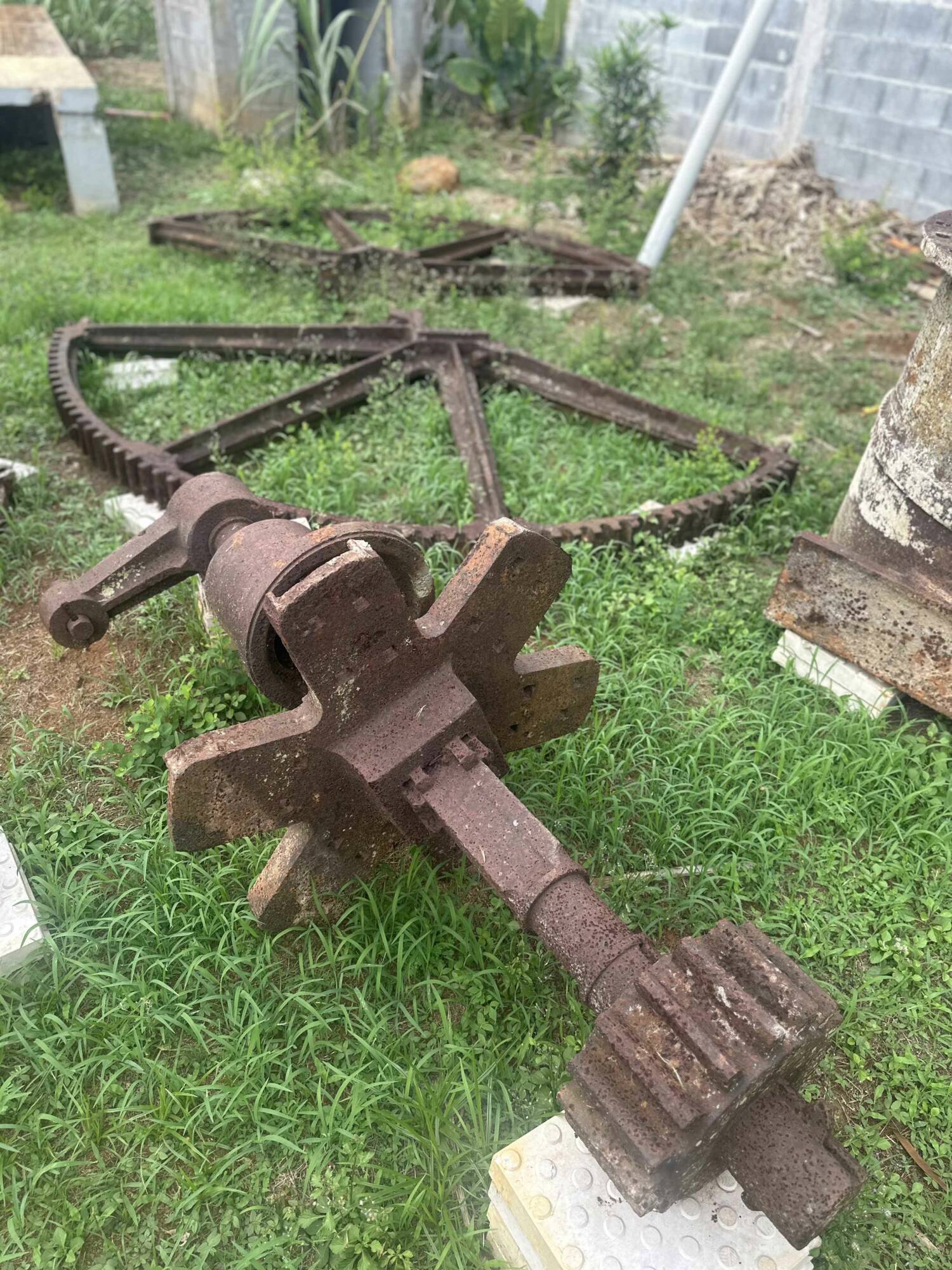 Longoni (Mayotte), machineries - Sauvegarde de l'Art français - Plus Grand Musée de France