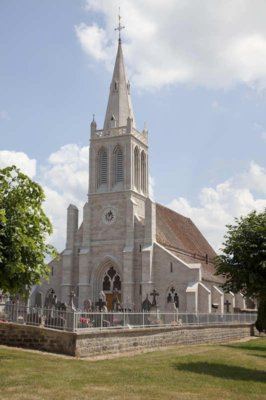Rouvres-sous-Meilly (21) Eglise Saint-Aignan SAF