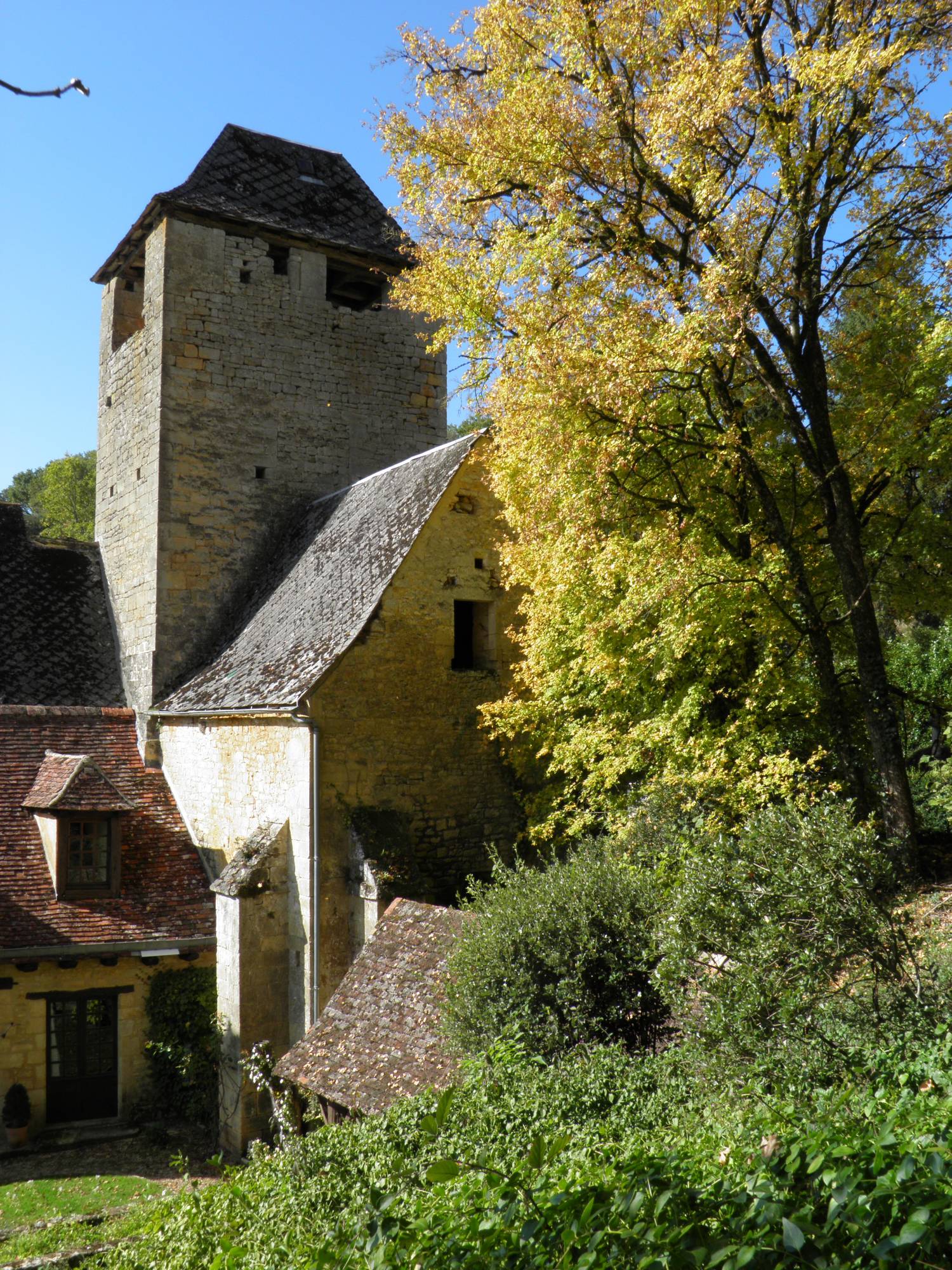 Saint-Crépin-et-Carlucet (24) - Eglise Saint-Crépin