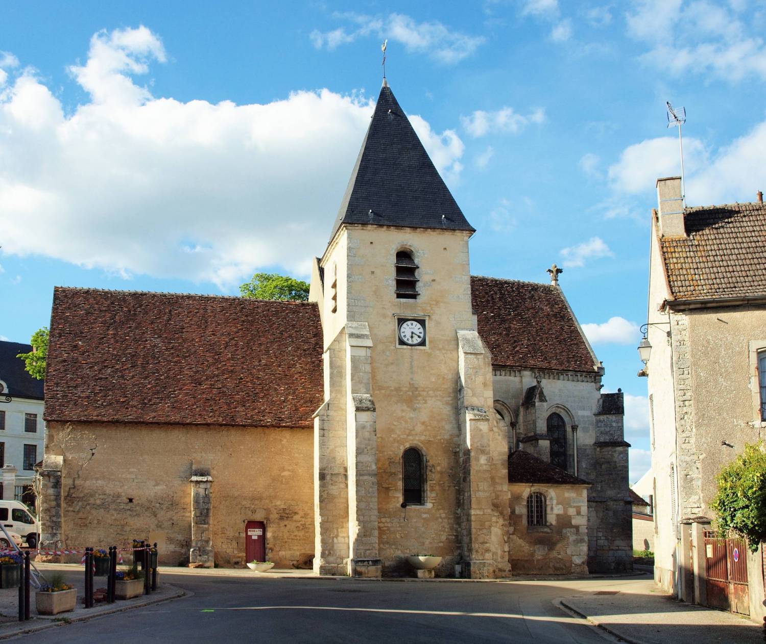 Val-de-Mercy (89) Eglise Saint-Aubin