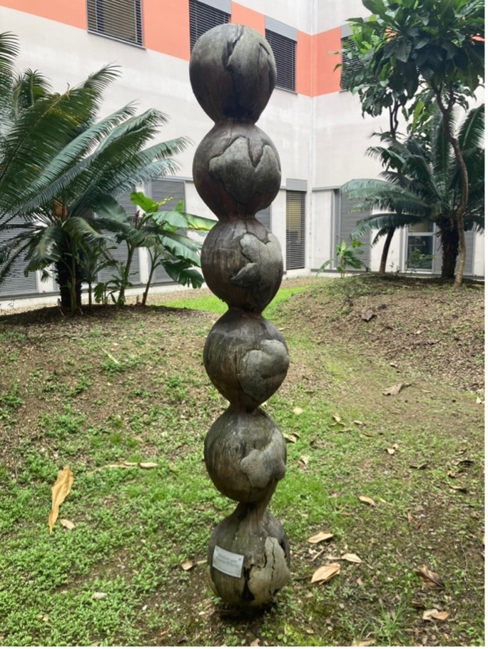 Koutio (Nouvelle-Calédonie), quatre sculptures- Sauvegarde de l'Art français - Plus Grand Musée de France