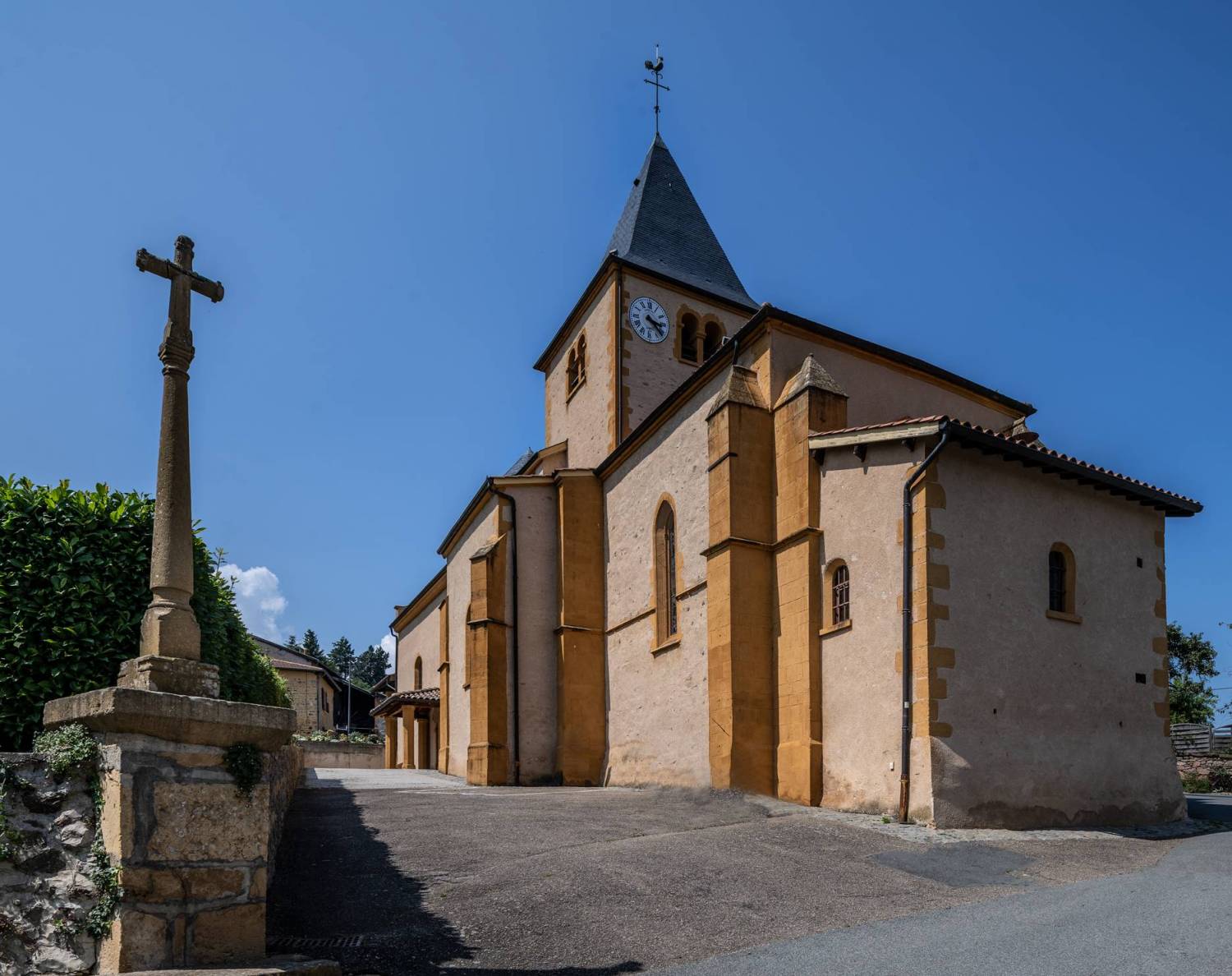 Saint-Loup (69) Eglise Saint-Loup