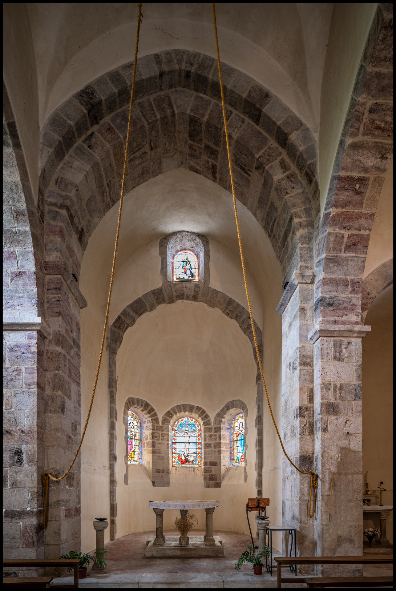 Saint-Mamert (69) Eglise de l'ancien prieuré de Cluny