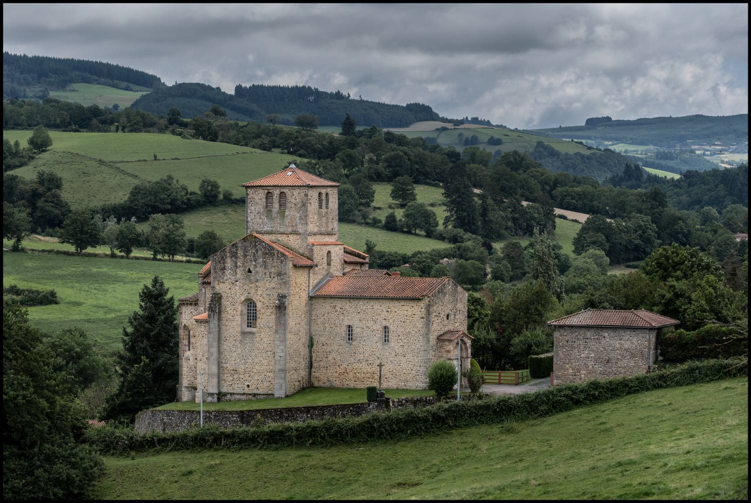 Saint-Mamert (69) Eglise de l'ancien prieuré de Cluny