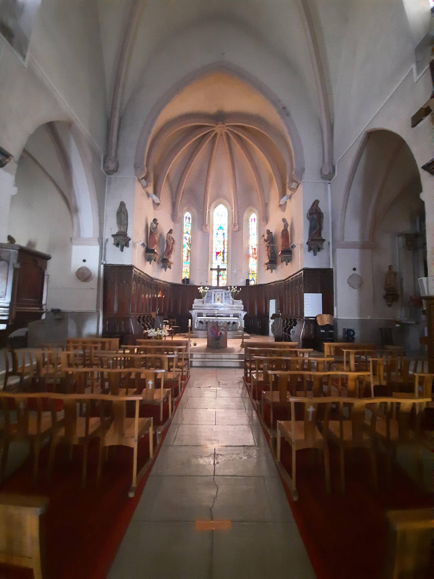 Neffiès (34) église Saint-Alban