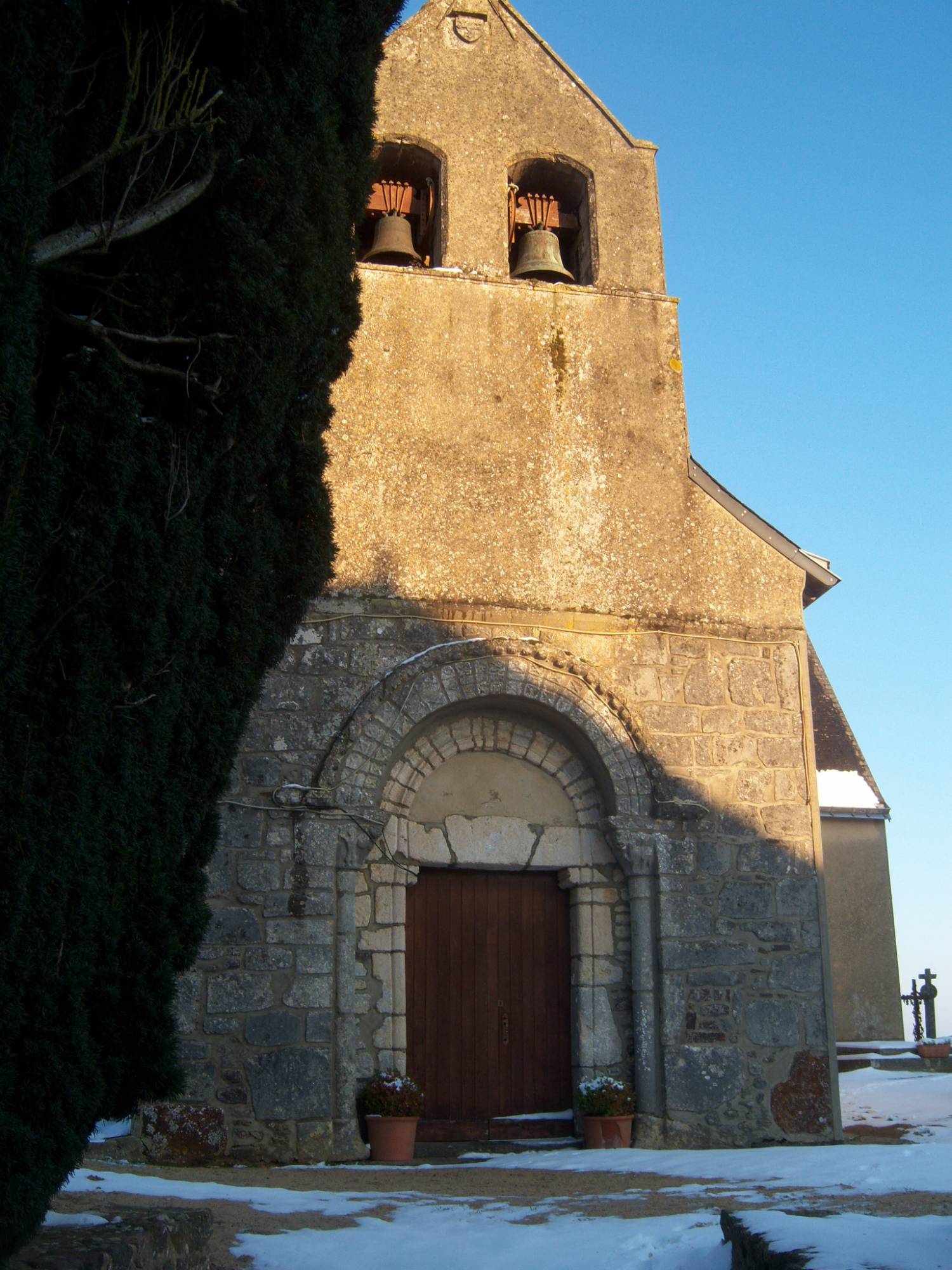 Bernay-Neuvy-en-Champagne (72) Église Saint-Julien-le-Pauvre
