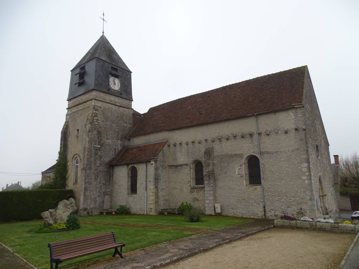 Aulnay la Riviere (45) Eglise Saint-Martin SAF